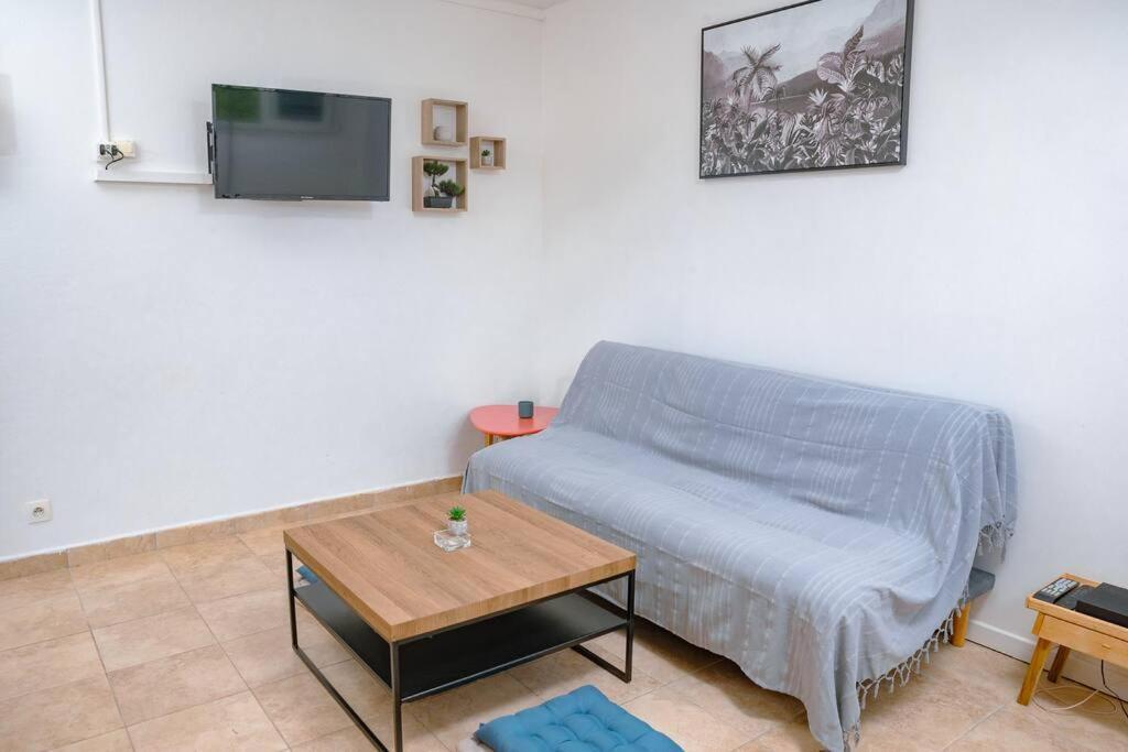 Villa Le Man Nima Les Abymes Esterno foto